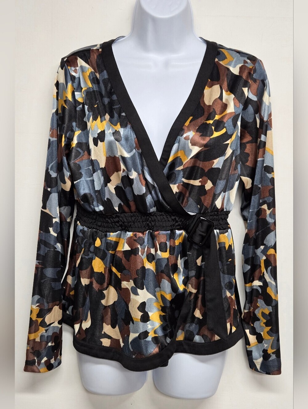 Katherine M Top Plunge Criss Cross V Neck Elastic Waist Long Sleeve Stretch Camo
